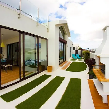 Immaculate 3-bed In Playa Blanca Bv18 וילה פלאיה בלנקה